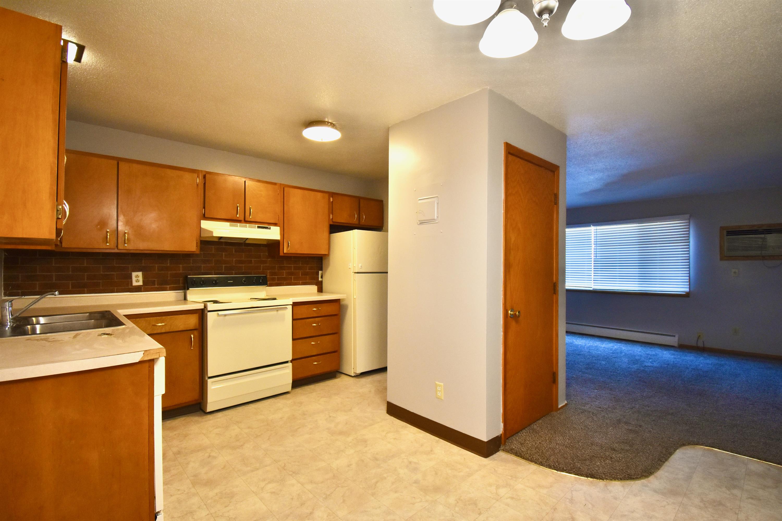 102 5th Street East, #6